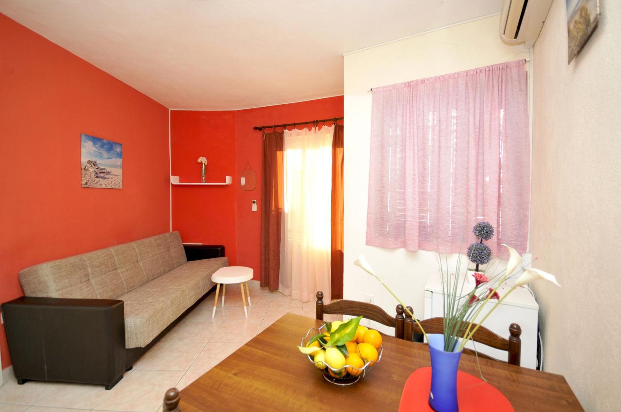 Apartments With A Parking Space Okrug Donji, Ciovo - 13732 Donji Okrug  Chambre photo